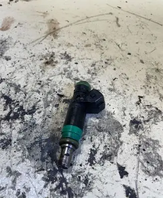 Mazda 2 Fuel injectors set 