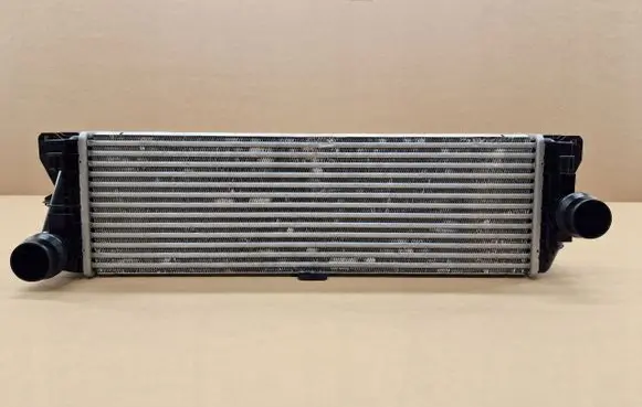 Mercedes-Benz Sprinter W907 W910 Intercooler radiator