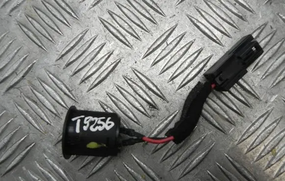 KIA Sorento Fuel tank opening switch 935552P000 T9256