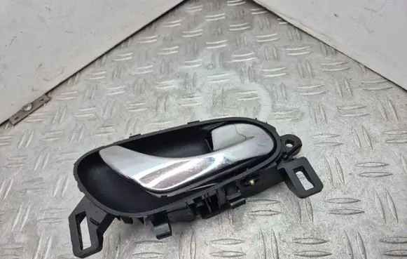 Nissan Qashqai Front door interior handle 806704EA0A