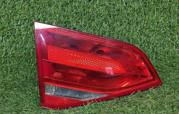Audi A4 S4 B8 8K Tailgate rear/tail lights 8K5945093E