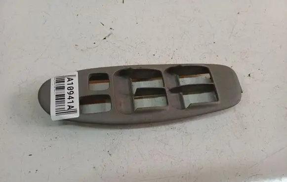 Nissan Almera Tino Electric window control switch 80961BU710