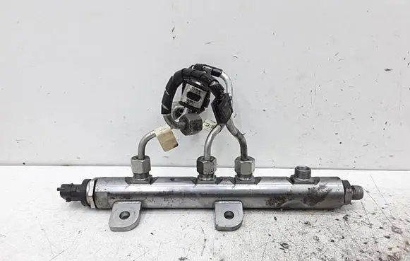 Jaguar XF Fuel main line pipe 0445216030