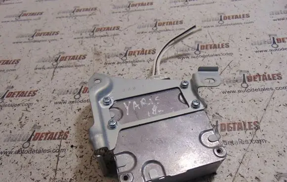 Toyota Yaris Power steering control unit/module 896500D276