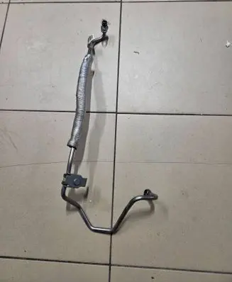 BMW 5 G30 G31 G38 Turbo turbocharger oiling pipe/hose 8513616