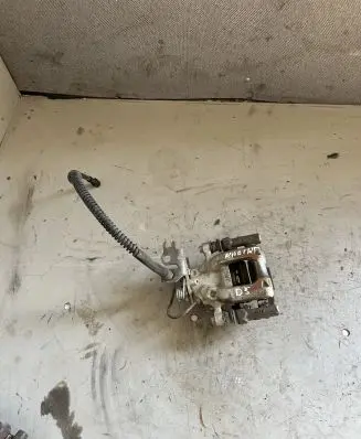 Volkswagen Caddy Rear brake caliper