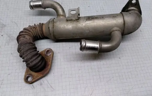 Seat Ibiza III (6L) EGR valve cooler 045131513L