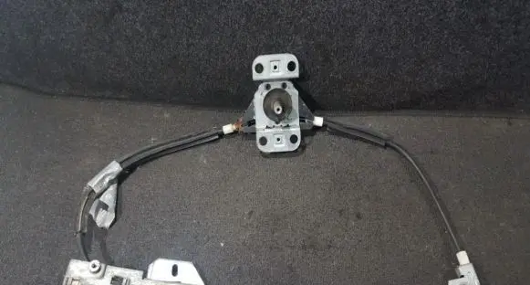 Volkswagen PASSAT B3 Sliding door window regulator with motor 357839402