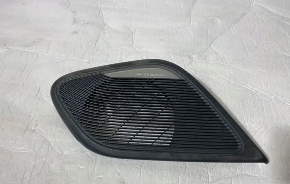 Audi R8 42 High frequency speaker in the rear doors 4S1868092C