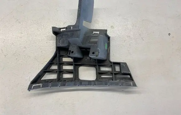 Skoda Fabia Mk2 (5J) Front bumper mounting bracket 5j0807056