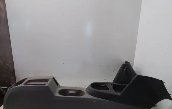 Volkswagen Caddy Center console 