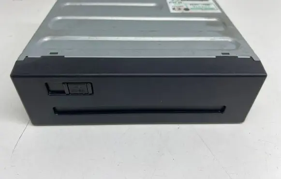 Lexus RX 330 - 350 - 400H Navigation unit CD/DVD player 8684148060