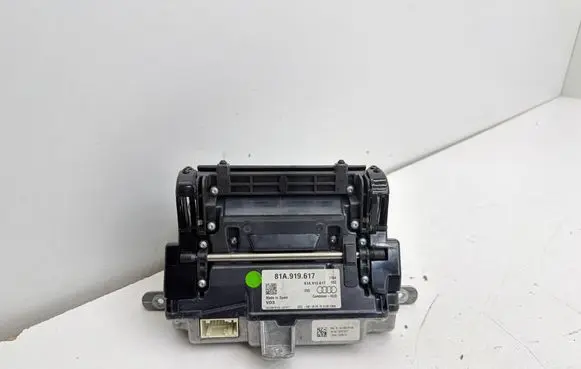 Audi Q2 - Head up display screen 81A919617 A2C39079105