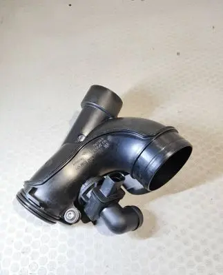Audi A6 S6 C8 4K Turbo air intake inlet pipe/hose 05L129635A