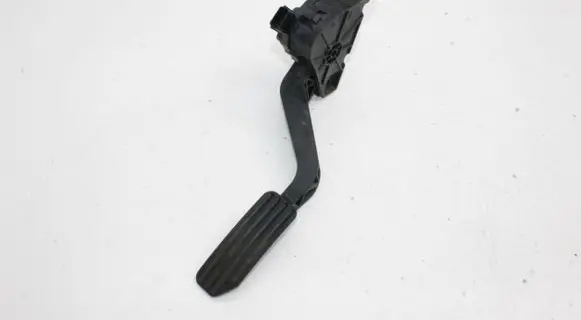 Land Rover Discovery Sport Accelerator throttle pedal FK729F836BB