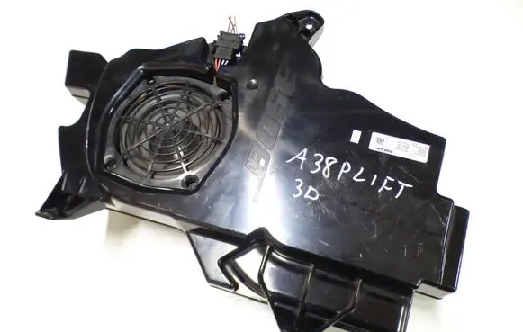 Audi A3 S3 8P Subwoofer speaker 8P3035382C 449081002 280336002