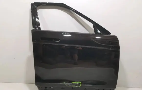 Land Rover Evoque II Front door