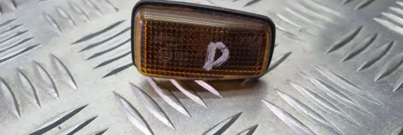 Peugeot 106 Front fender indicator light 0191081