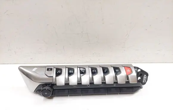 Peugeot 3008 II Climate control unit 98249155DX 28581373 6E6DB046