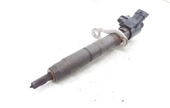 Volvo V70 Fuel injector 31272767