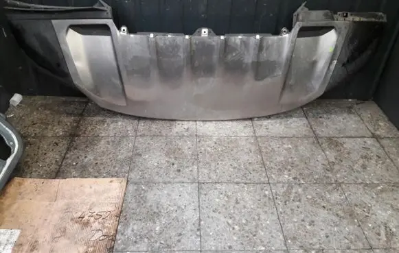 Porsche Cayenne (92A) Engine splash shield/under tray