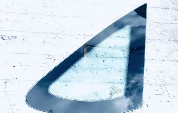 Ford Focus Rear side window