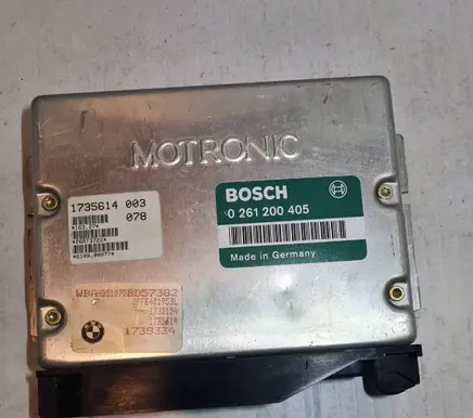 BMW 5 E34 Engine control unit/module 0261200405