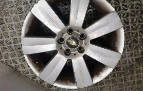Chevrolet Captiva R18 alloy rim 