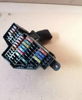 Audi A3 S3 A3 Sportback 8P Fuse module 30060800139