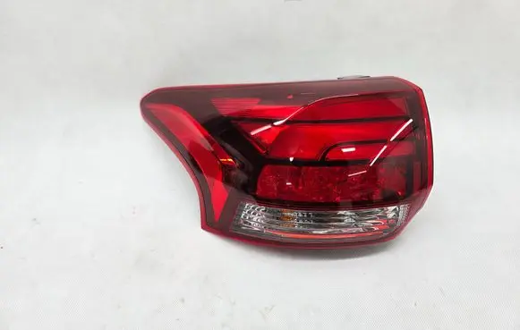 Mitsubishi Outlander Rear/tail lights W2869