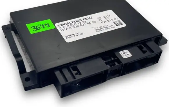 Mercedes-Benz E AMG W213 Central body control module S3677 A2139001722