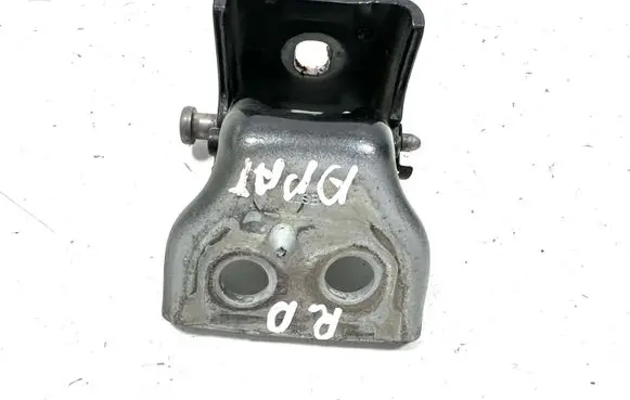 Citroen C3 Front door lower hinge A075091 ES70