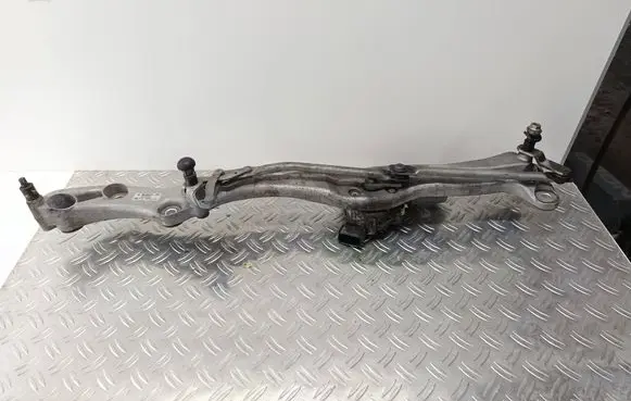 BMW 7 E65 E66 Front wiper linkage and motor 3397020825 102135 7174969