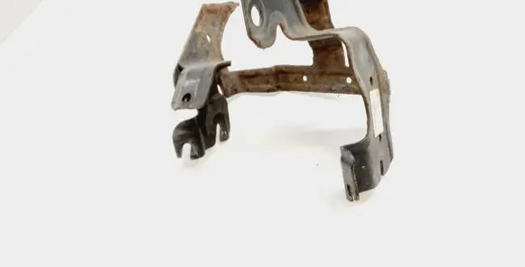 Volvo S60 Power steering pump mounting bracket 31317375