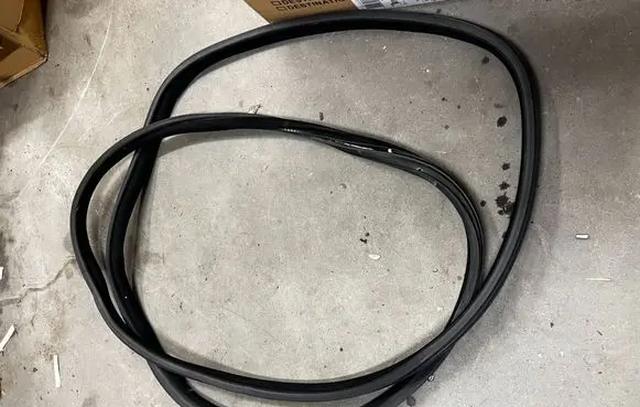 Mercedes-Benz G W461 W463 1st Gen Front door rubber seal A4637210280