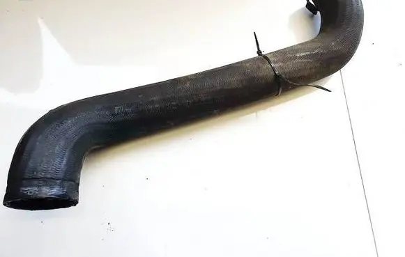 Intercooler hose/pipe