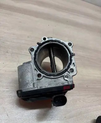 Hyundai Santa Fe Throttle valve 351002r000