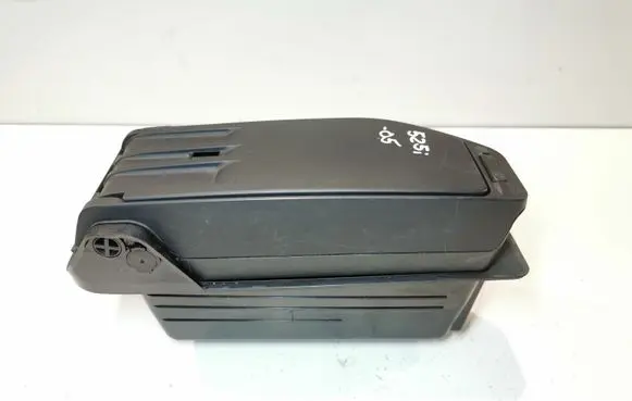 BMW 5 E60 E61 Armrest 51167112283A 51167112395A