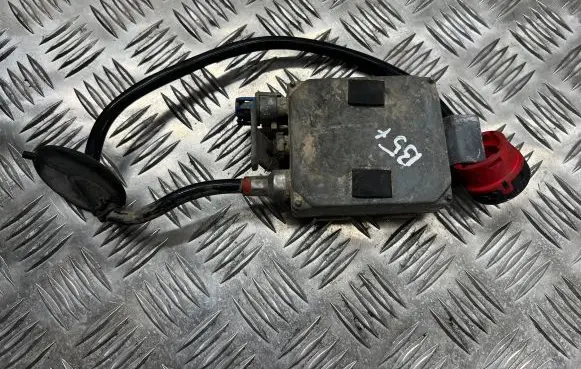 Volkswagen PASSAT B5.5 Headlight ballast module Xenon 5DV00776061