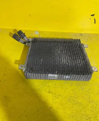 Jaguar XF X250 Coolant radiator 9X238D048AD