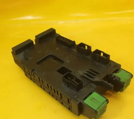 Volkswagen II LT Fuse module 0005400650 A0045450405