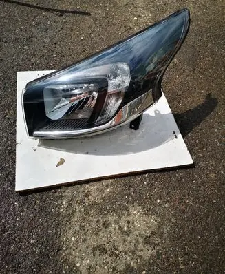 Opel Vivaro Headlight/headlamp 260606315R 93867960 1EE01156501