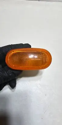 Mitsubishi Colt Front fender indicator light 1132216