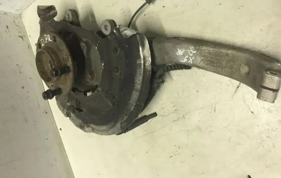 BMW X5 E70 Front wheel hub 6778784