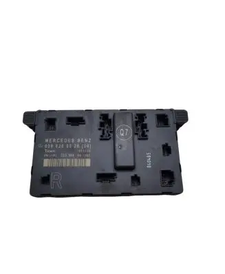 Mercedes-Benz Vito Viano W639 Door control unit/module 6398200326