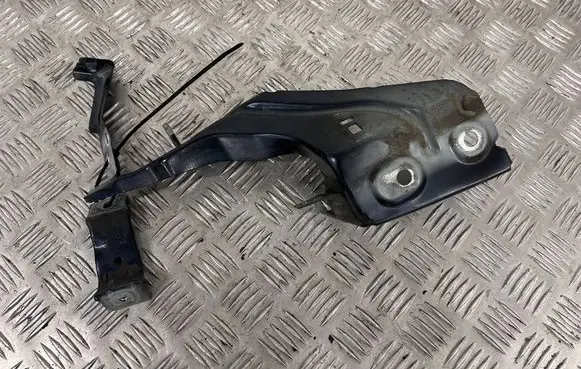 Audi Q5 SQ5 Fender mounting bracket 80A821135A