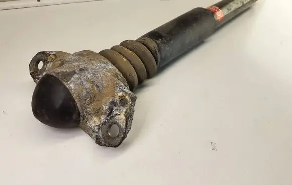 Volkswagen Touran I Rear shock absorber/damper 1T0513029R