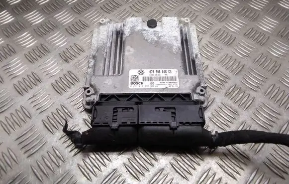 Volkswagen Phaeton Engine control unit/module 070906016CM 0281012089