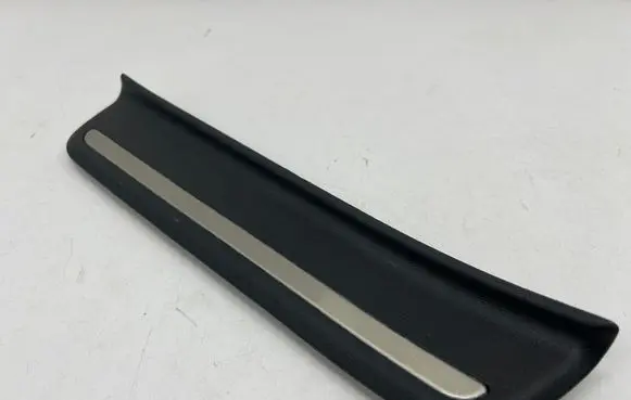 Rear sill trim cover