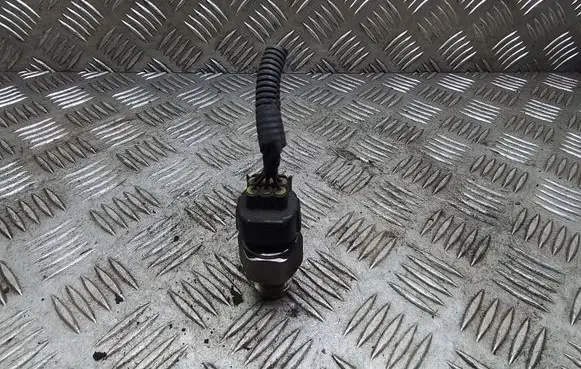 Fuel pressure sensor
